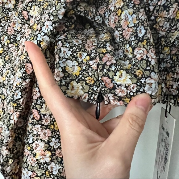 Minkpink Ditsy Floral Print Cropped Puff Sleeves 100% Cotton Top Size XSmall NWT - Picture 6 of 6